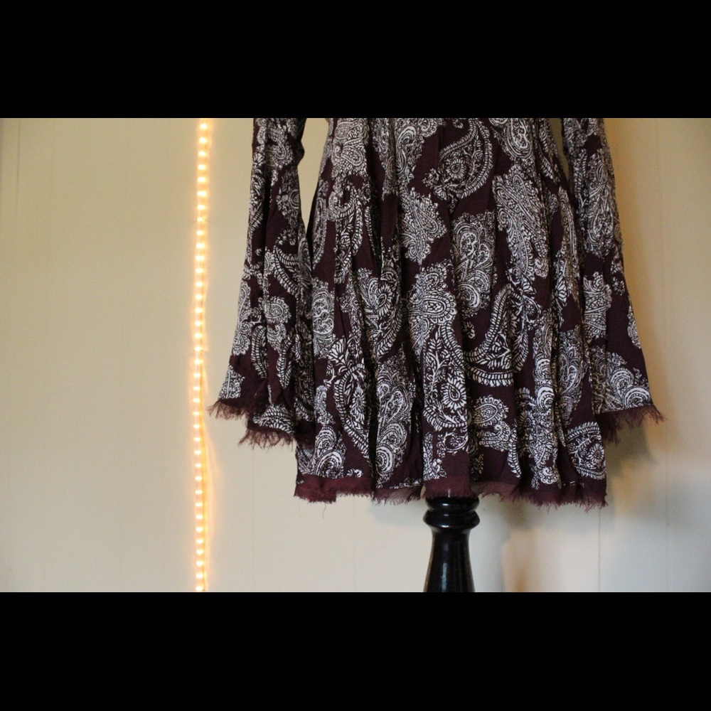 Urban Outfitters Maroon Long Sleeve Dress - Picture 4 of 8
